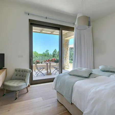 Readhostprofile&Scan! Luxury 4-Bedroom Villa With Pool ヴィラ *