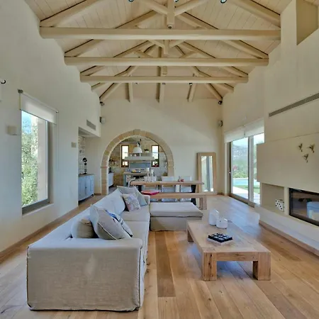 Readhostprofile&Scan! Luxury 4-Bedroom Villa With Pool *