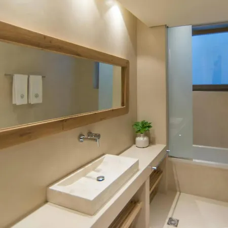 ヴィラ Readhostprofile&Scan! Luxury 4-Bedroom Villa With Pool